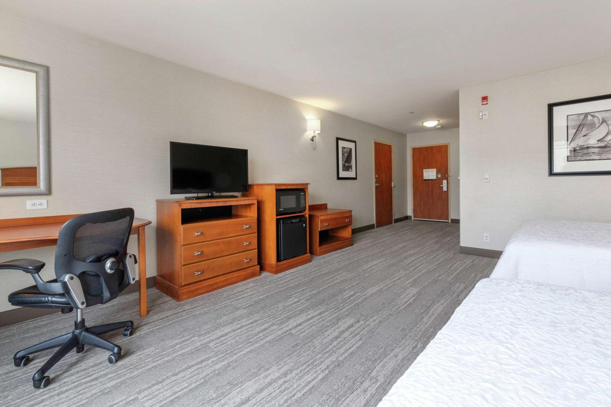 Hampton Inn & Suites Mystic Kültér fotó