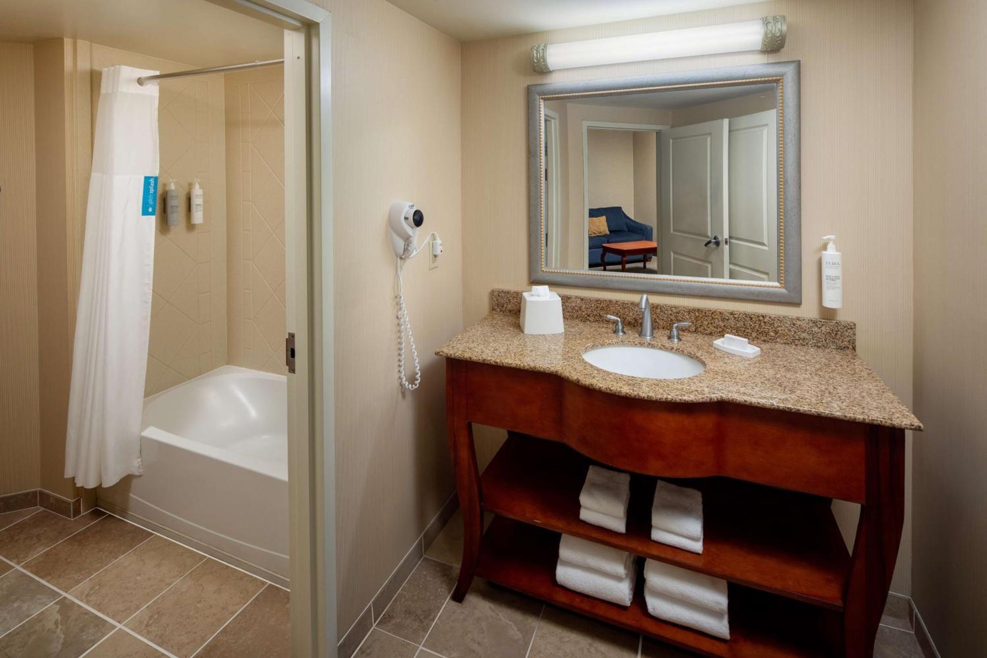Hampton Inn & Suites Mystic Kültér fotó