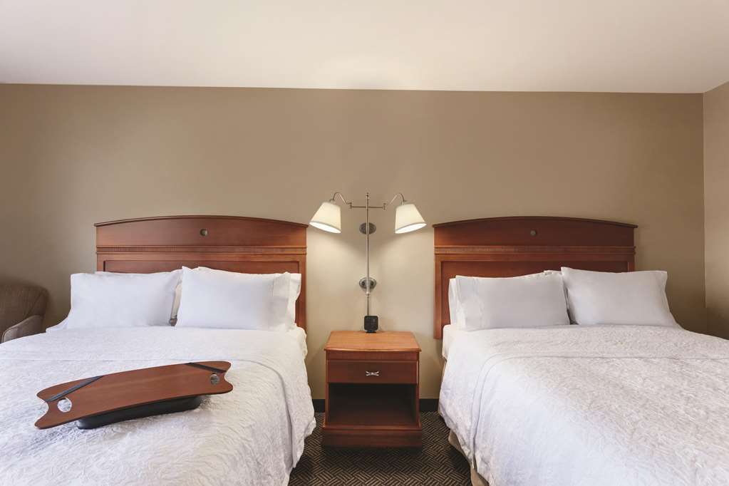 Hampton Inn & Suites Mystic Szoba fotó